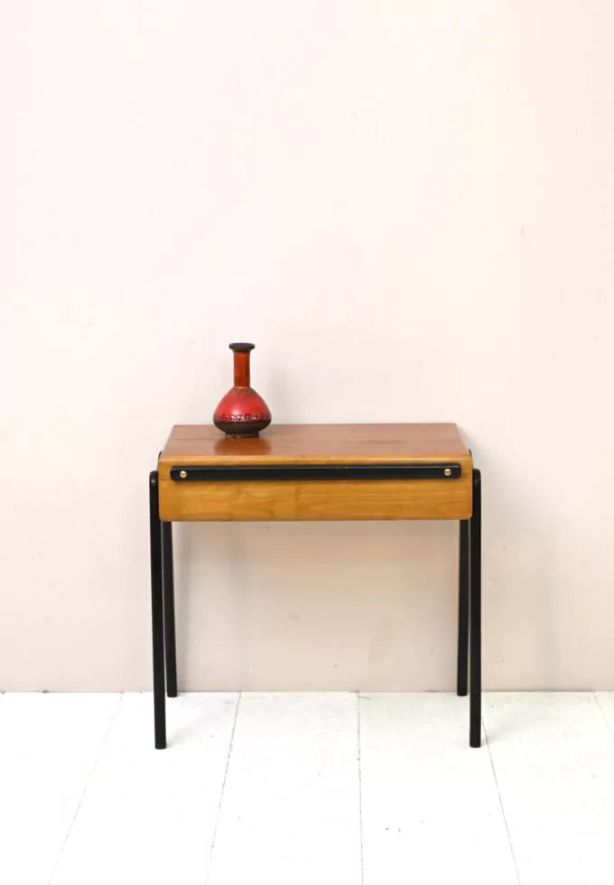 Side table with sewing compartment