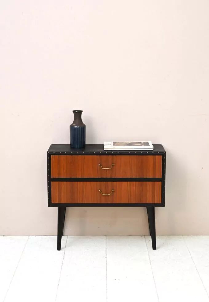 Vintage chest of drawers