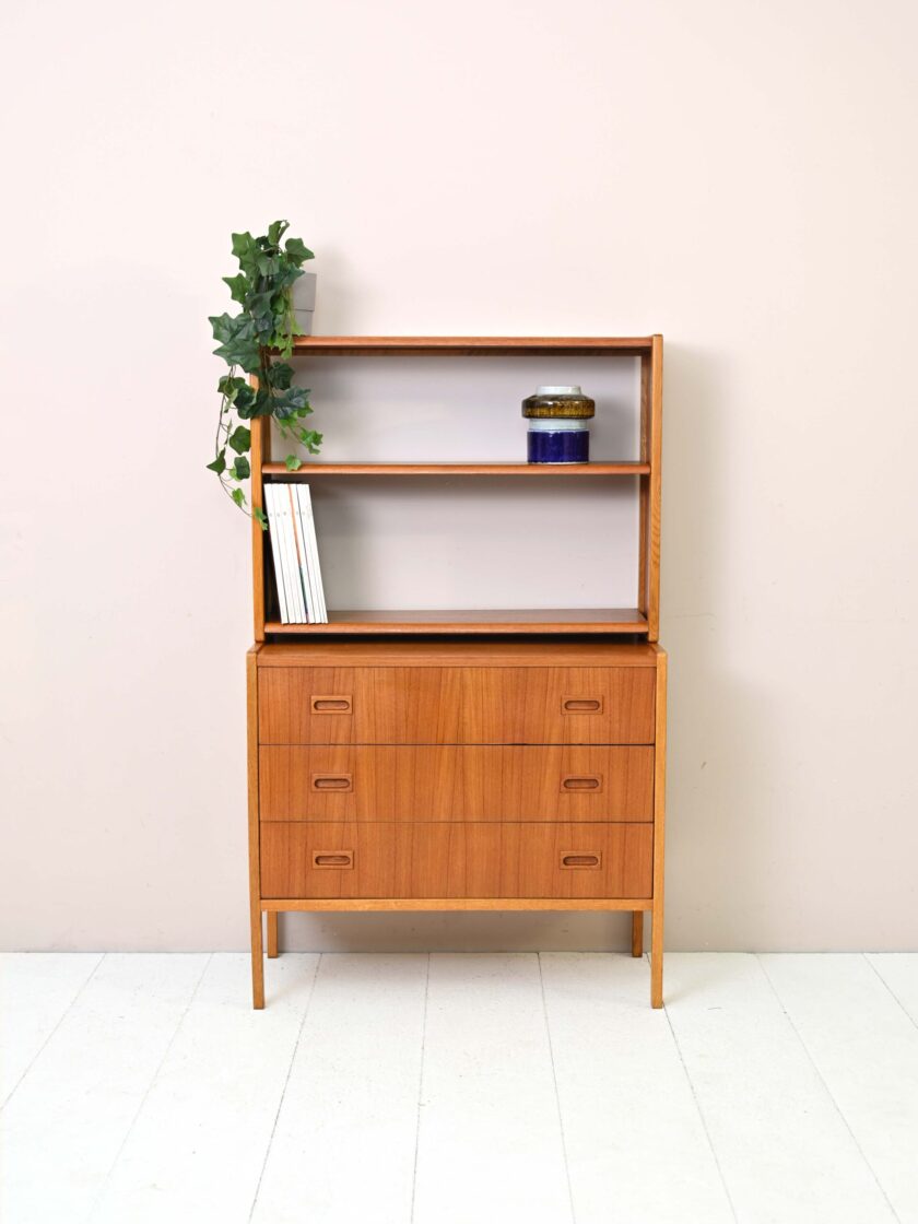 Cassettiera-scandinava-con-scaffalature-firmata-Bodafors
