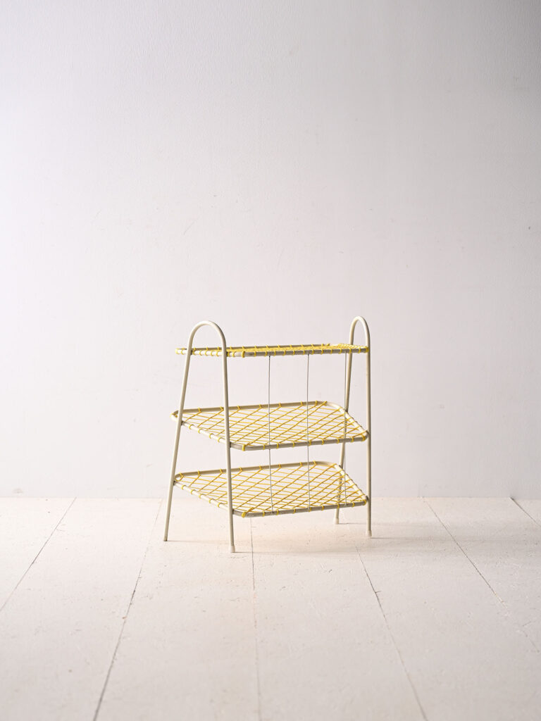 Yellow rubber and metal magazine rack | Casafika