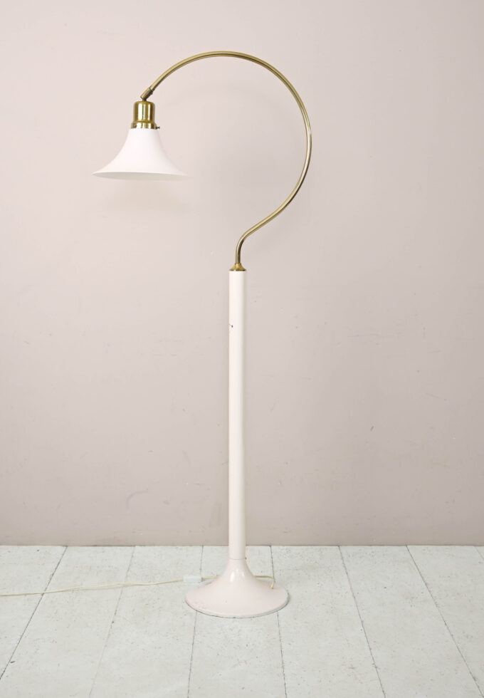 C-shaped vintage lamp