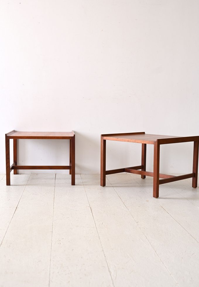 Tavolini svedesi in teak-b