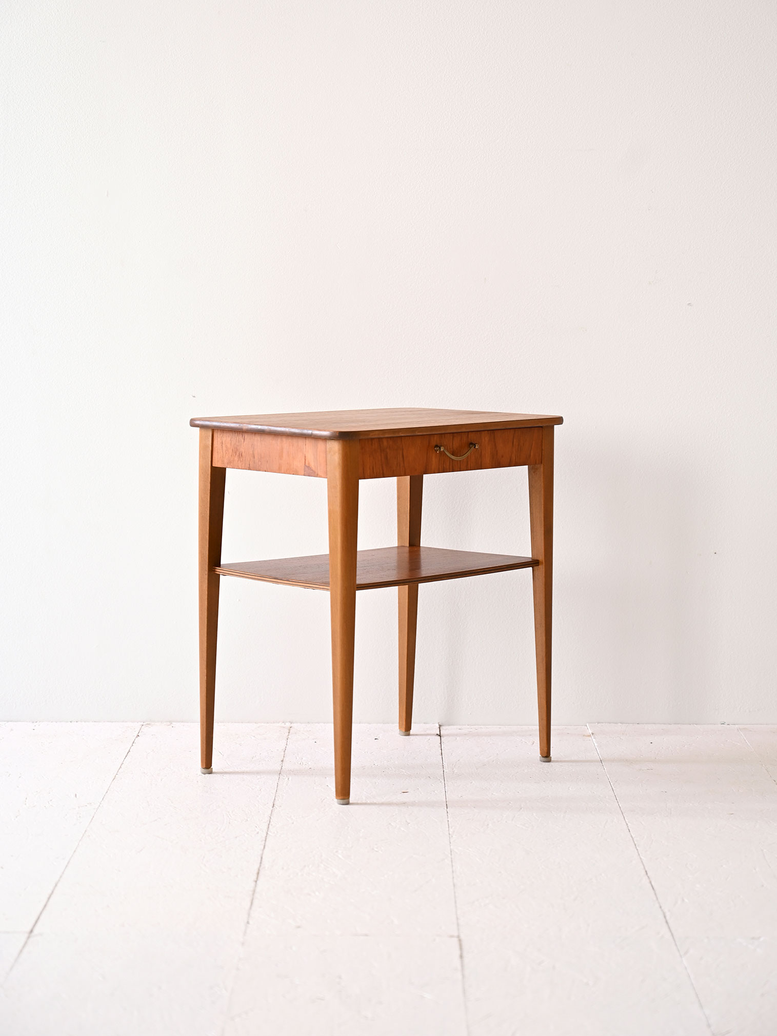 Comodino retrò teak-c Comodino retrò in teak-c