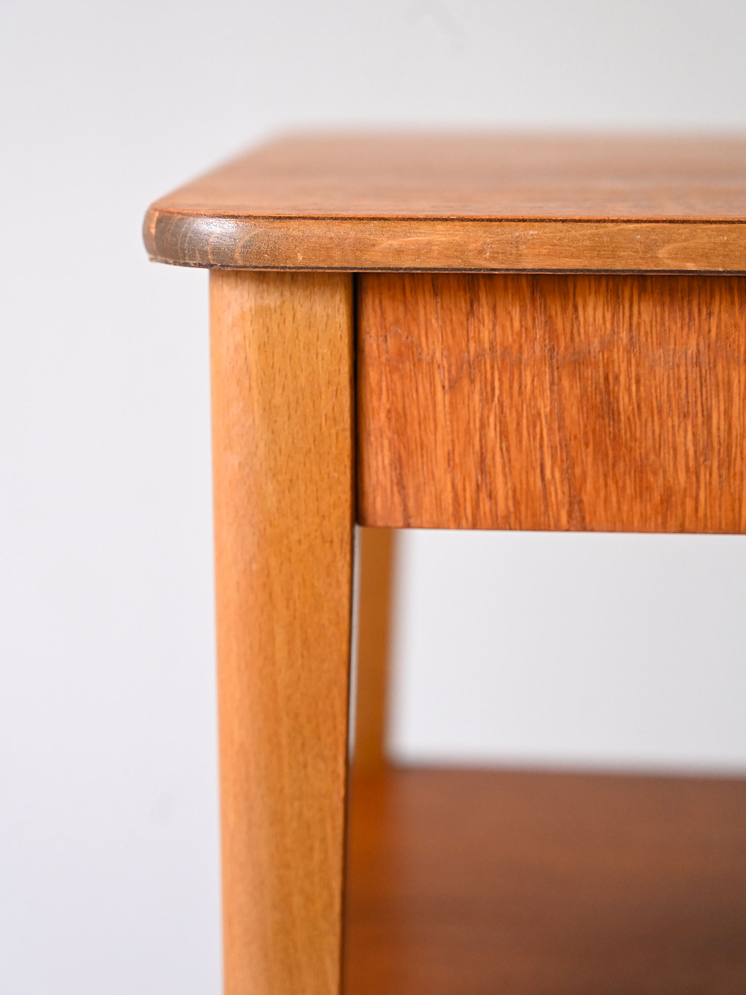 Comodino retrò teak-f Comodino retrò in teak-f