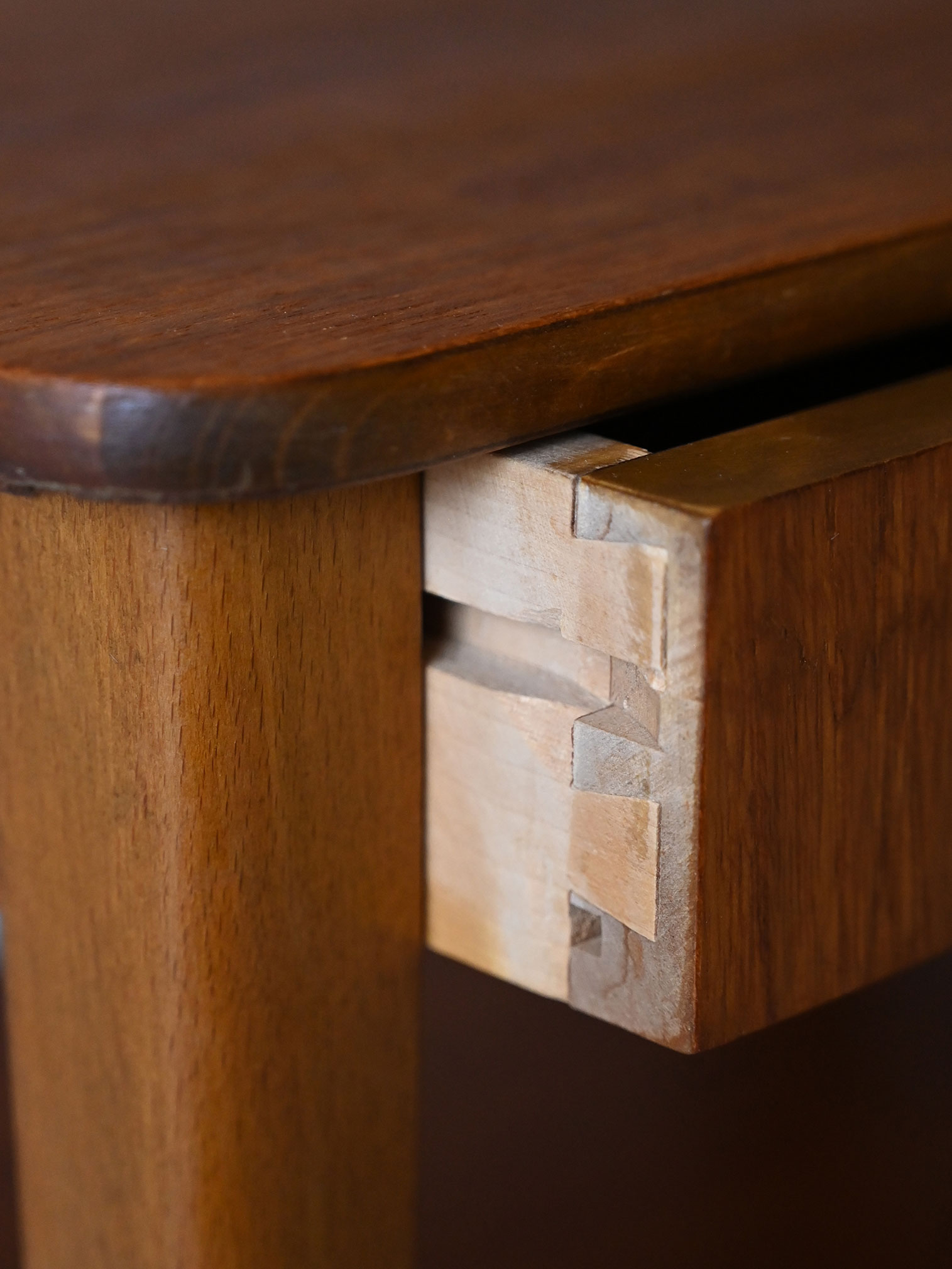 Comodino retrò teak-h Comodino retrò in teak-h