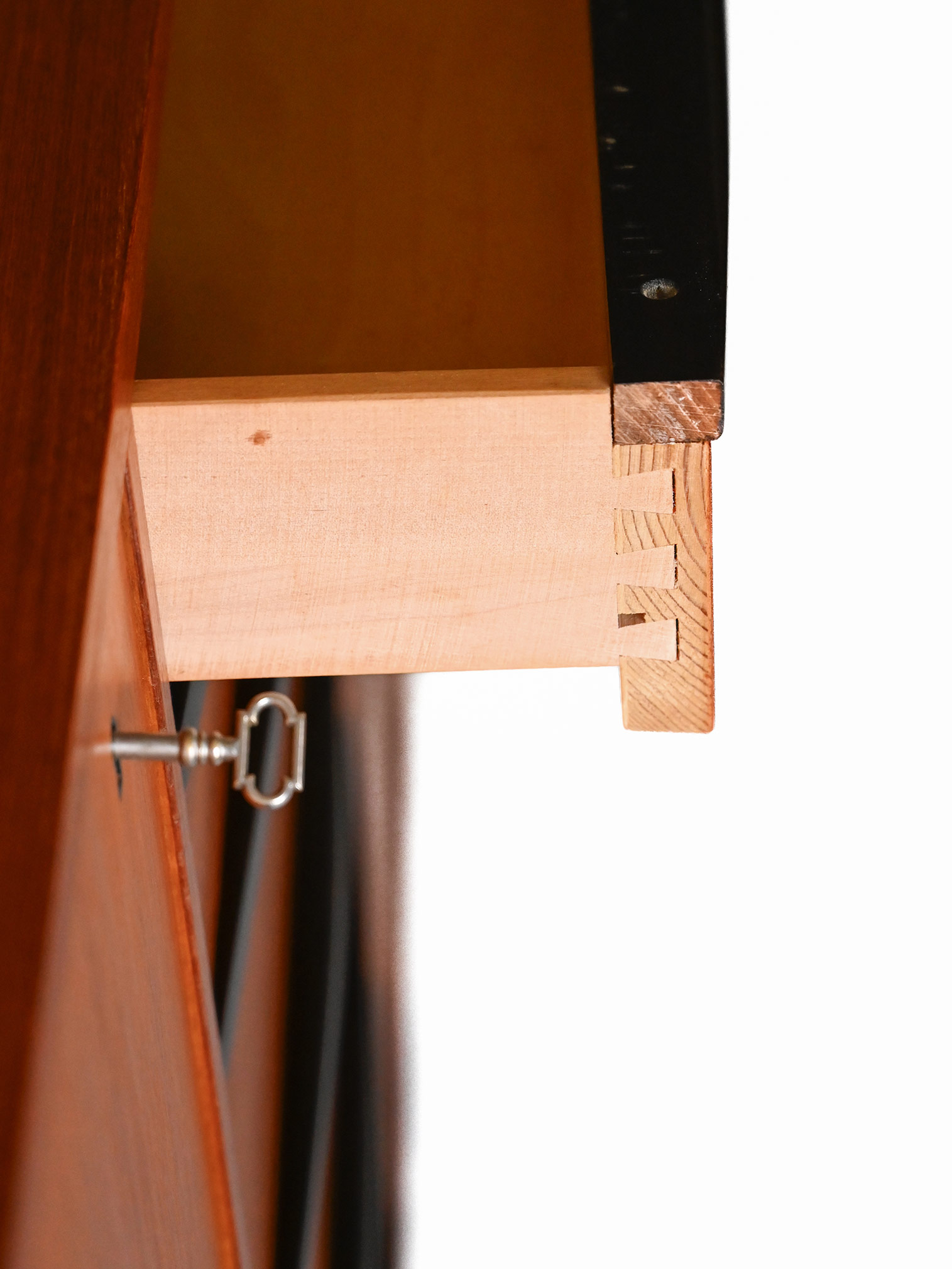 Highboard scandinavo teak 50s-i Highboard scandinavo in teak, anni '50-i