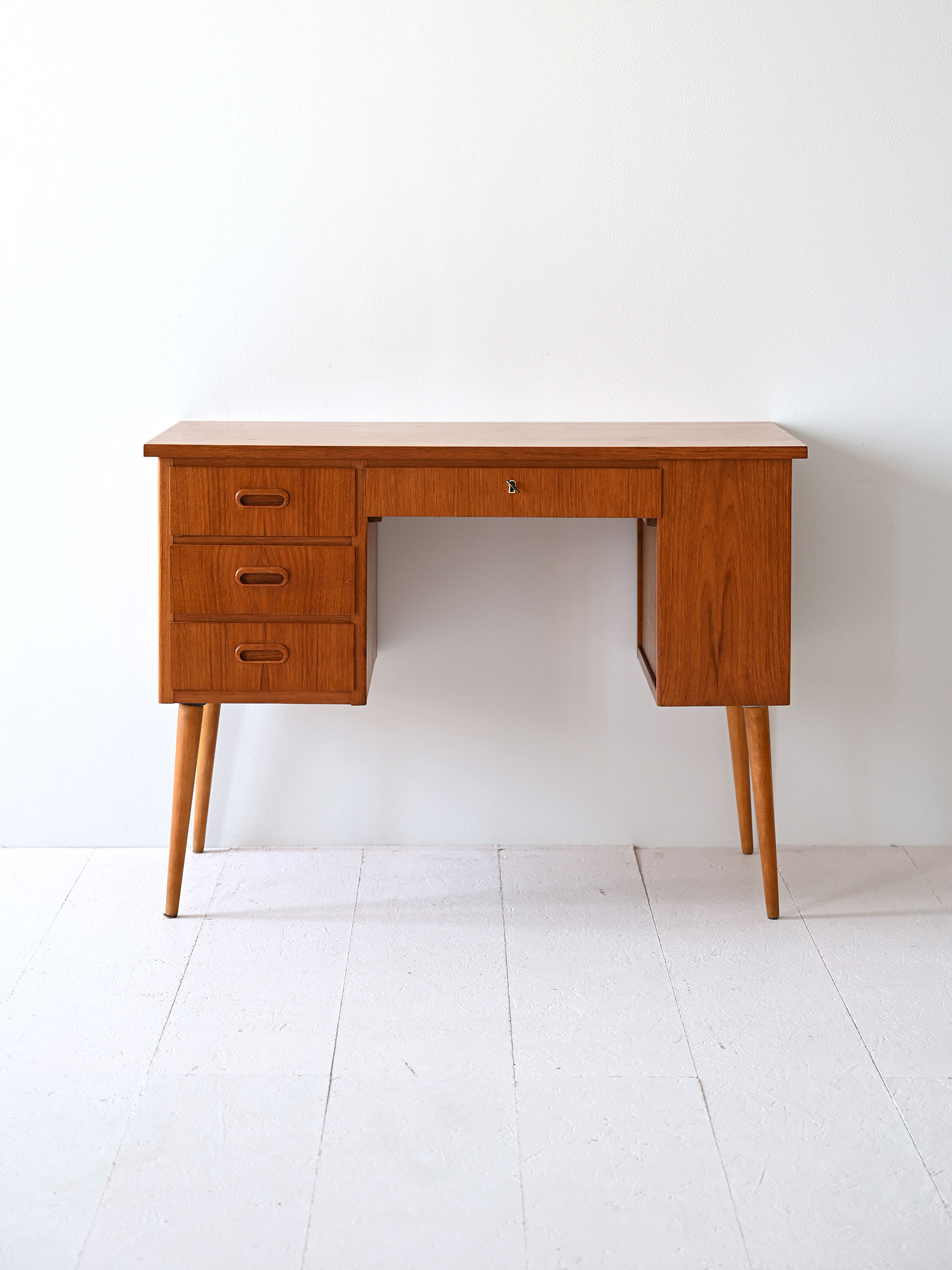 Scrivania vintage teak-c Scrivania vintage in teak-c