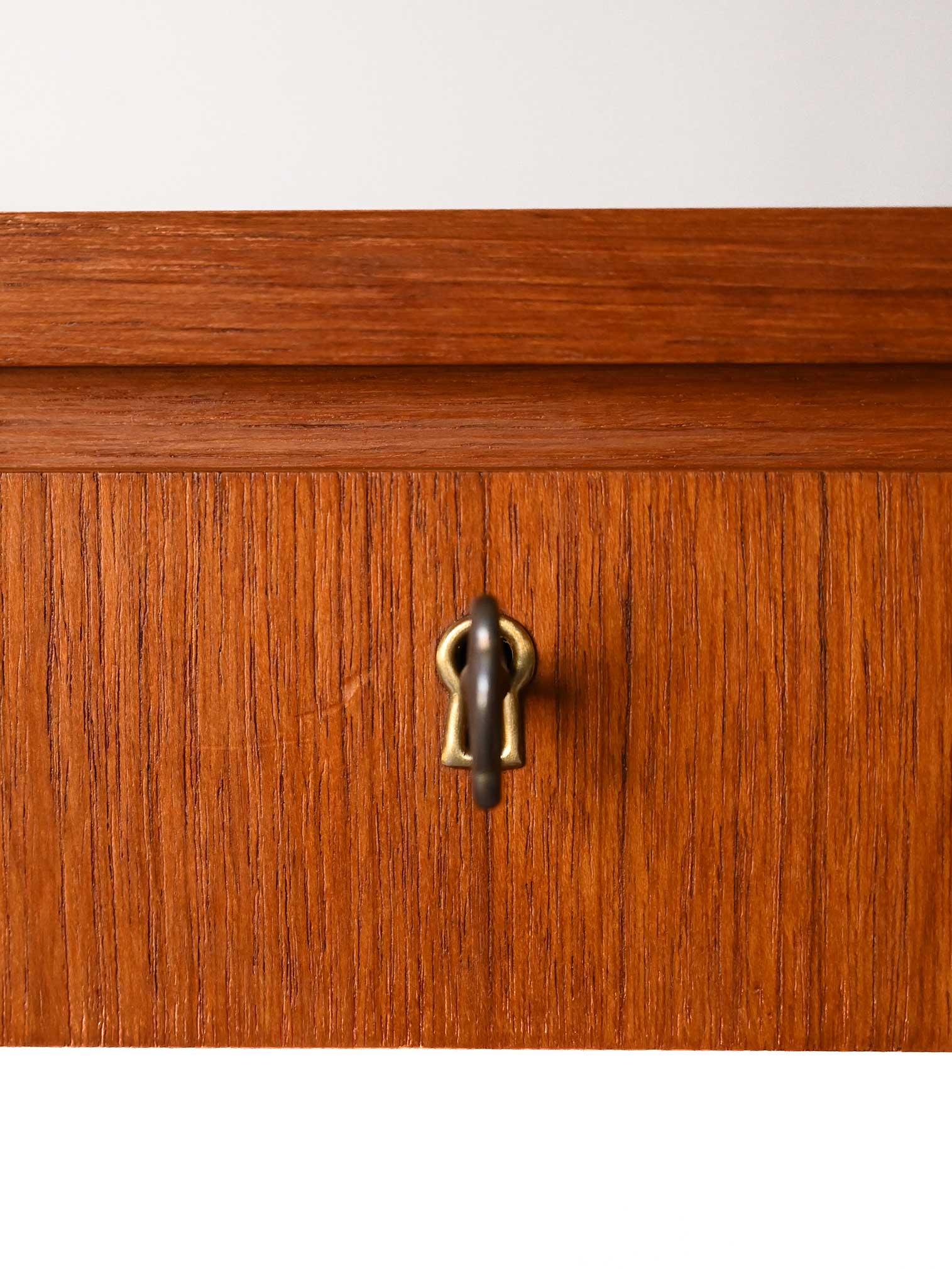 Scrivania vintage teak-l Scrivania vintage in teak-l