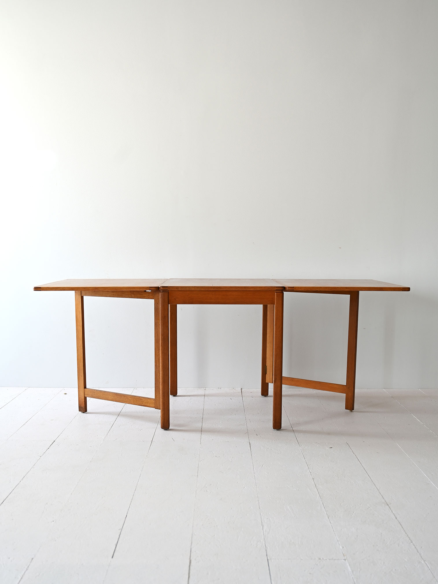 Tavolo scandinavo pieghevole-b Tavolo scandinavo pieghevole-b