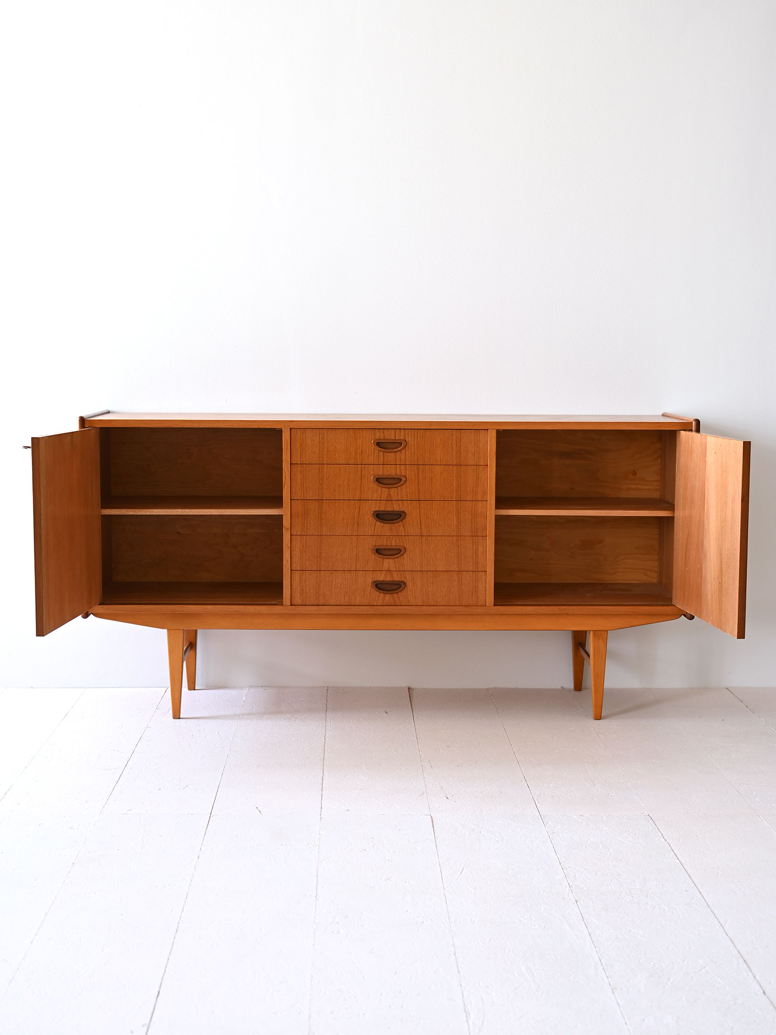 Sideboard 60s cassetti centrali-c Sideboard anni '60 con cassetti centrali-c