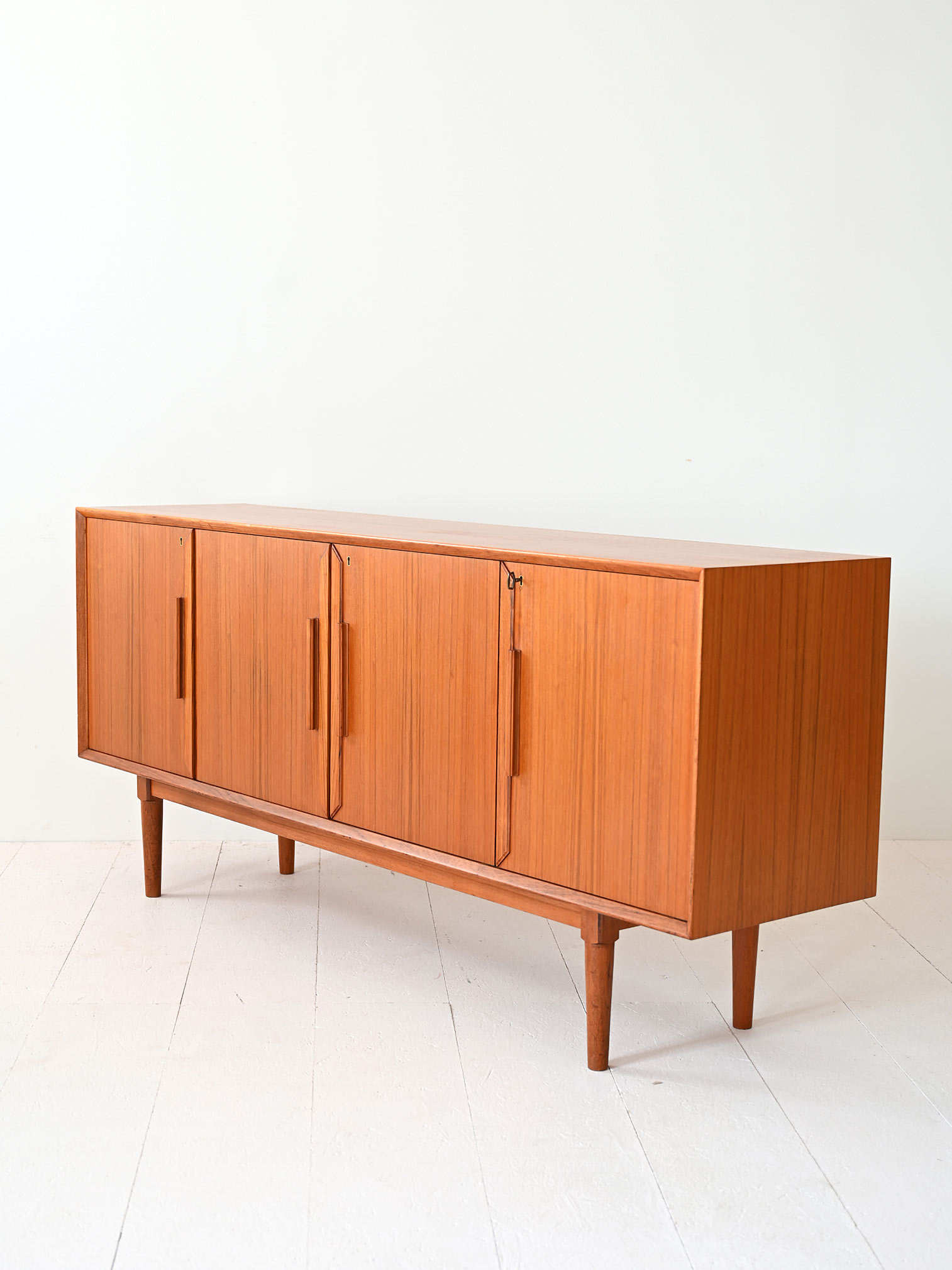 Sideboard 60s in teak-e Sideboard anni '60 in teak-e