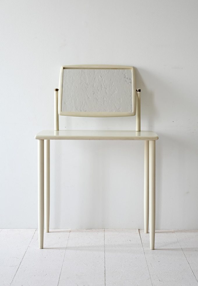 Toeletta vintage in legno-b