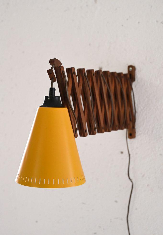 Lampada con braccio estendibile-b