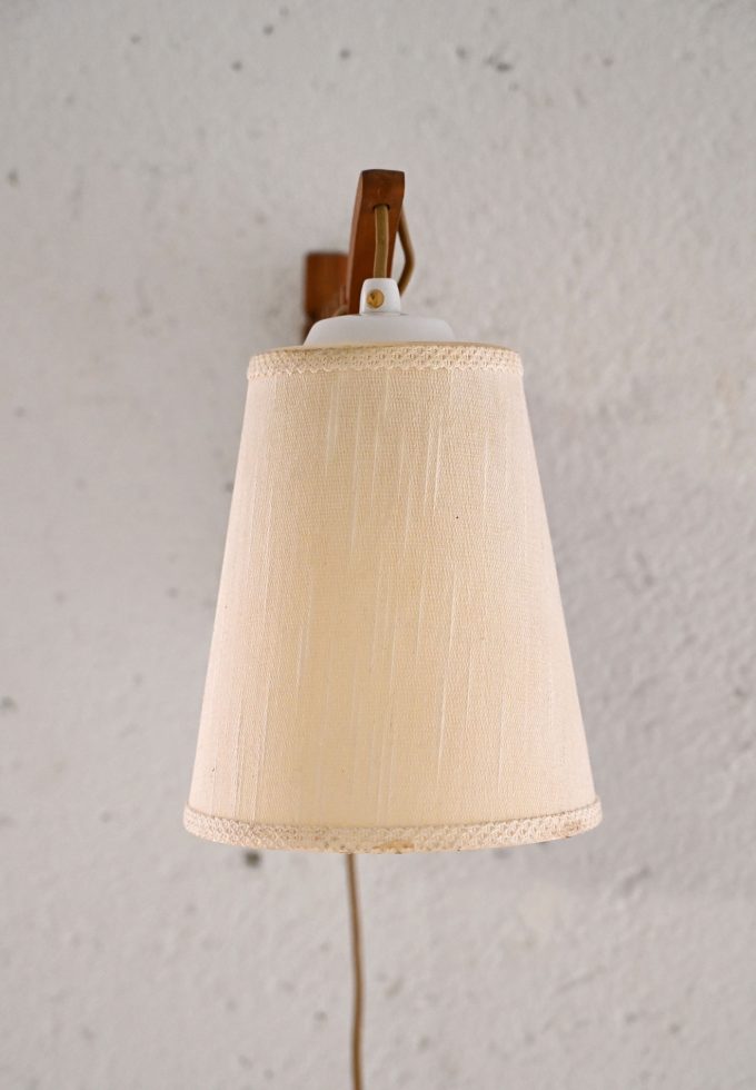 Lampada vintage con braccio-b