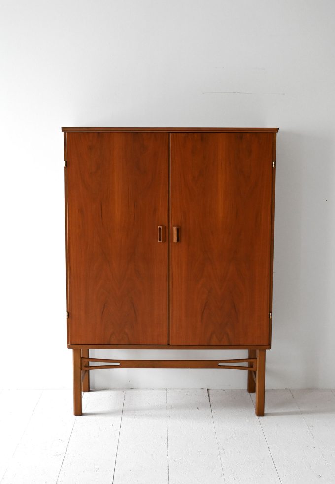 Madia scandinava anni 60-b
