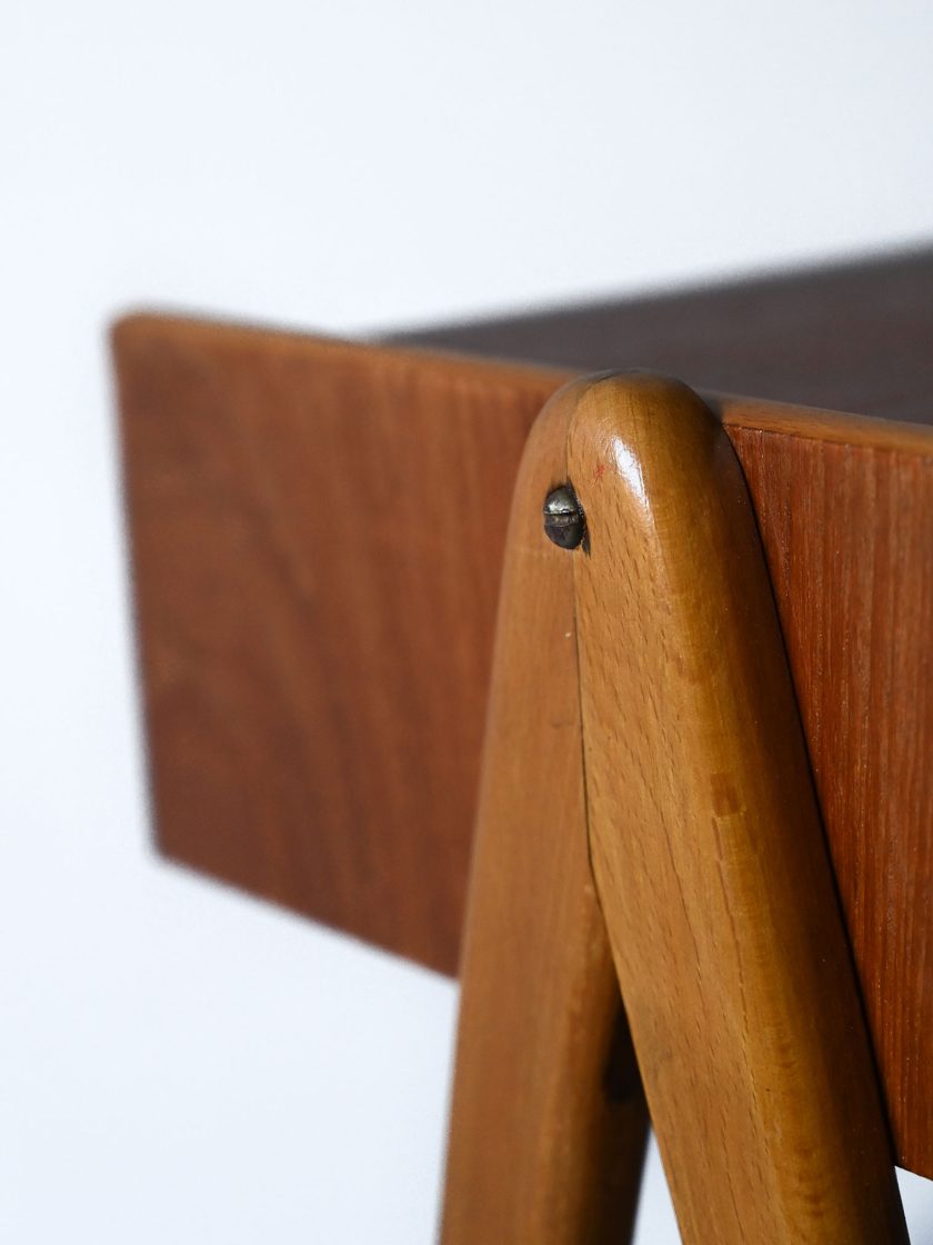 Comodini scandinavi in teak e rattan-i