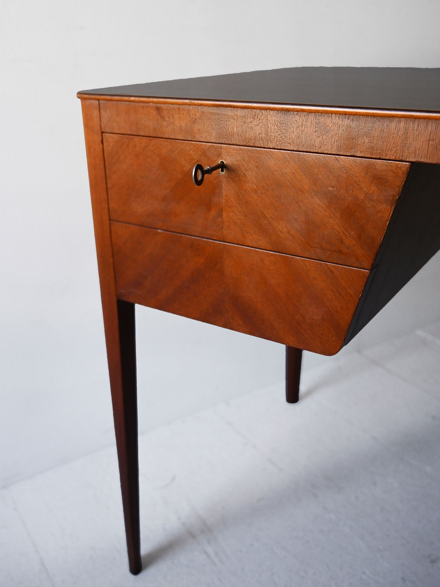 Scrivania scandinava anni 60-g Scrivania scandinava anni 60-g