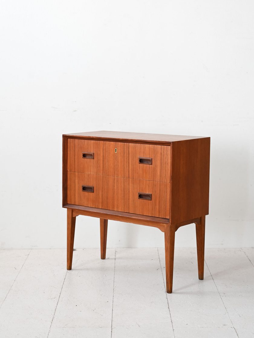 Comodino anni '50 in teak con cassetti-c