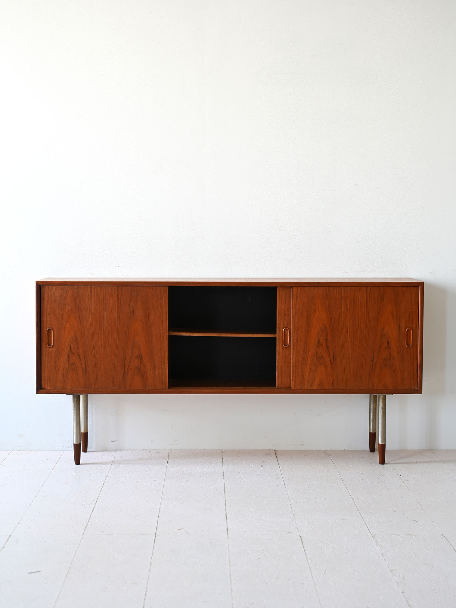 Sideboard danese design-e Sideboard danese di design-e