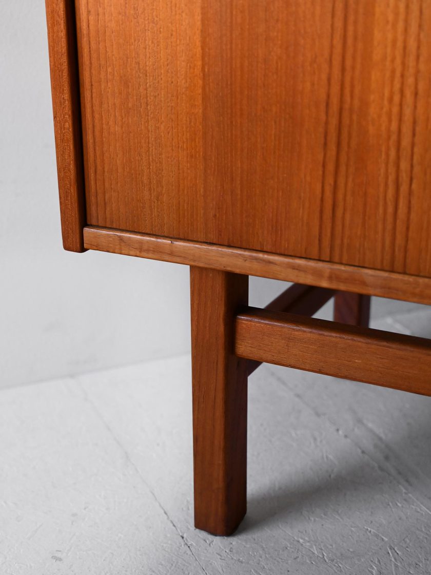 Sideboard Arlid Nils Jonsson-i