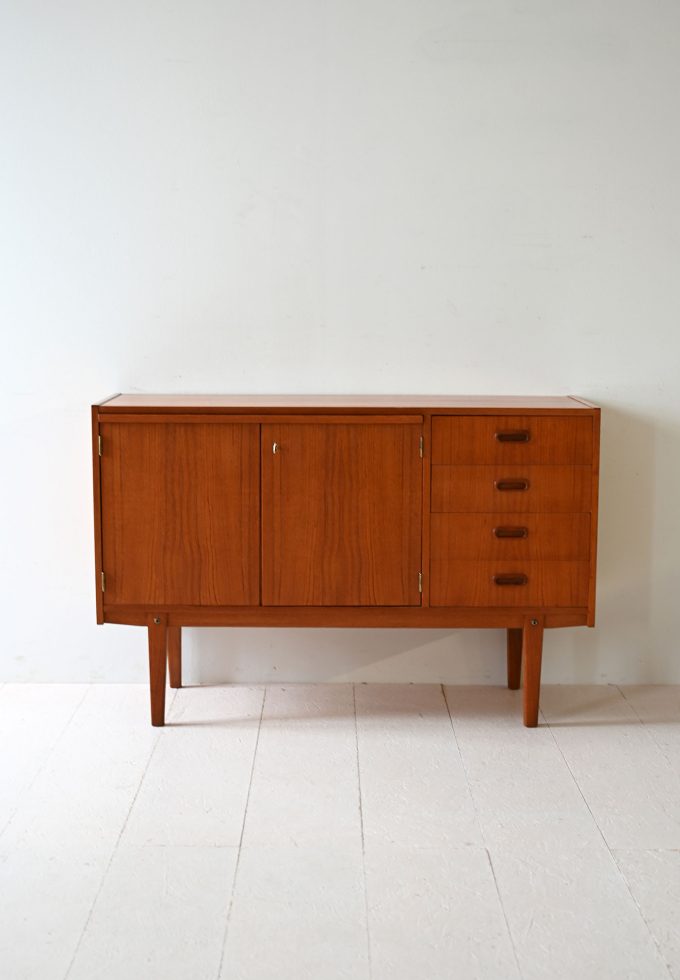 Sideboard con piano estraibile-b
