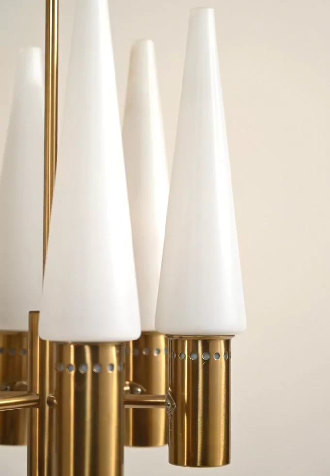 Lampadario anni '50 in ottone e vetro di Hans-Agne Jakobsson-02