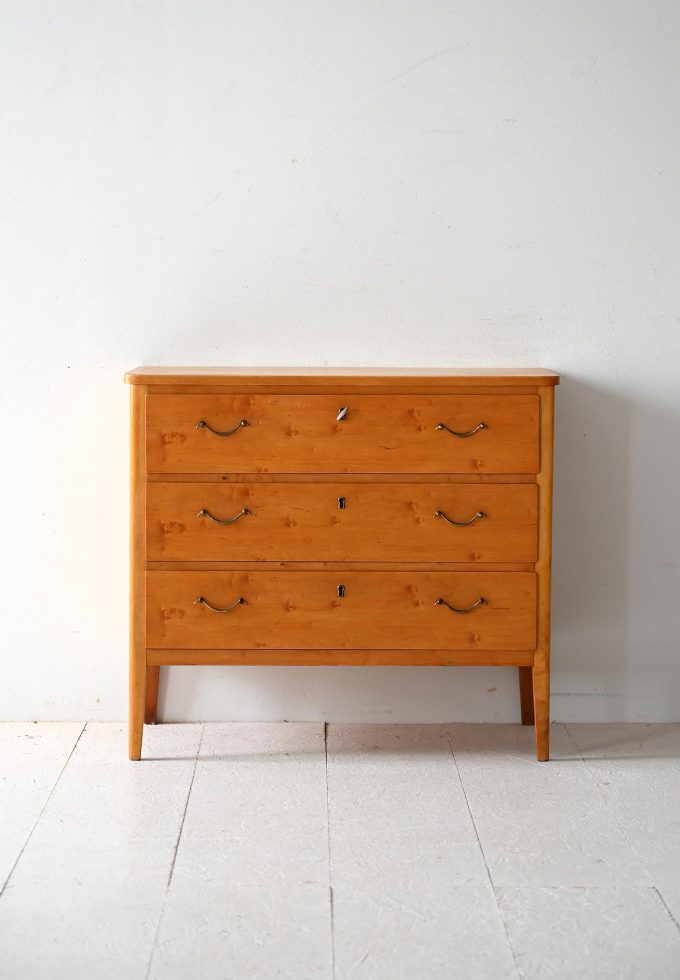 Scandinavian vintage birch-root chest of drawers-b