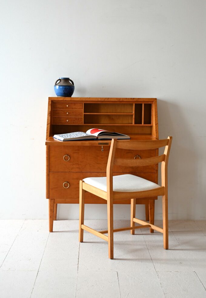 Secretaire scandinavo vintage in rovere e radica-a