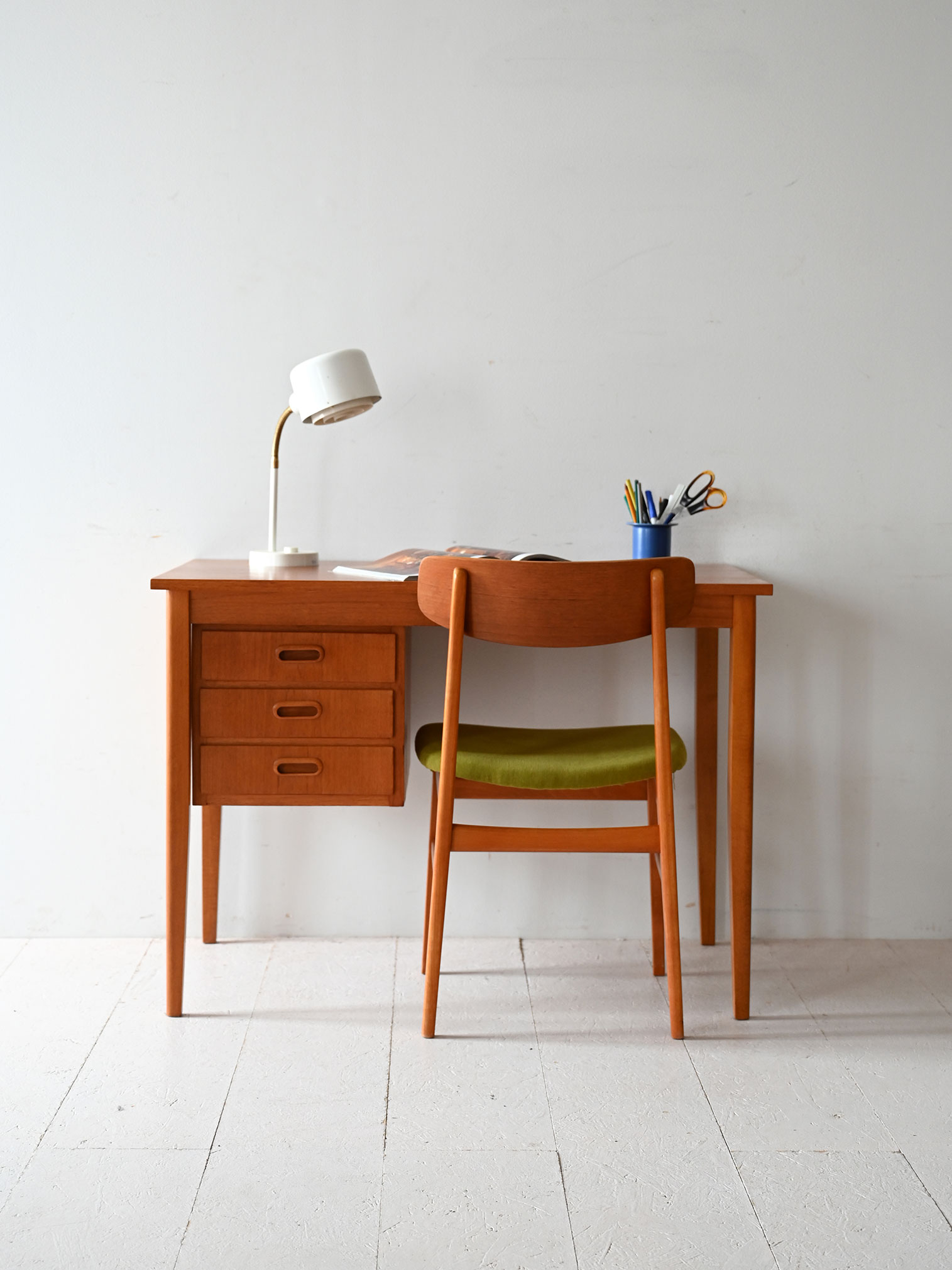 Scandinavian teak desk with three drawers, 1950s/60s Casafika