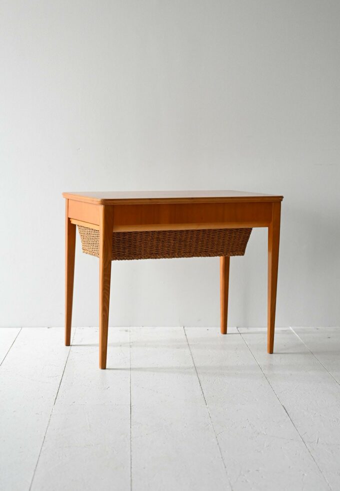 Scandinavian vintage briarwood portal coffee table with basket-b