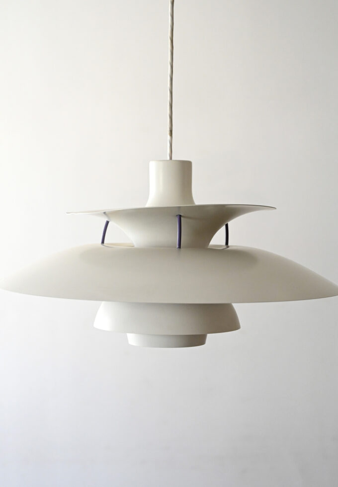 Lampadario PH 5 bianco di Poul Henningsen-b