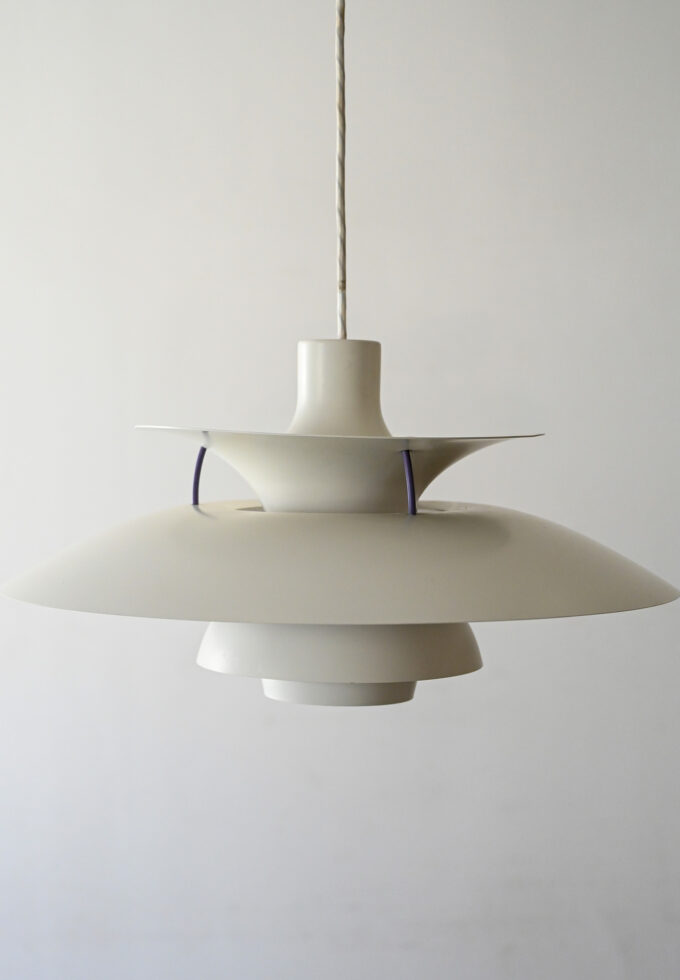 Lampadario PH 5 bianco di Poul Henningsen-a(1)