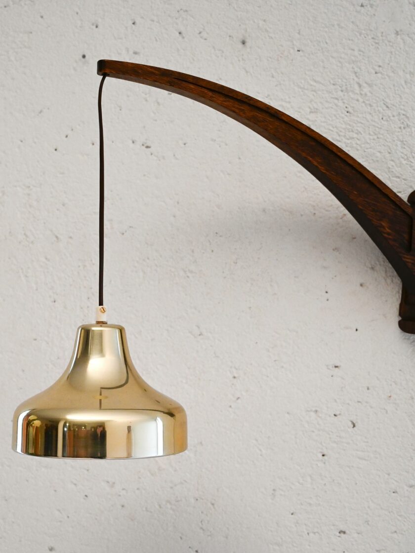 Applique scandinava vintage con abat-jour pendente in ottone-c