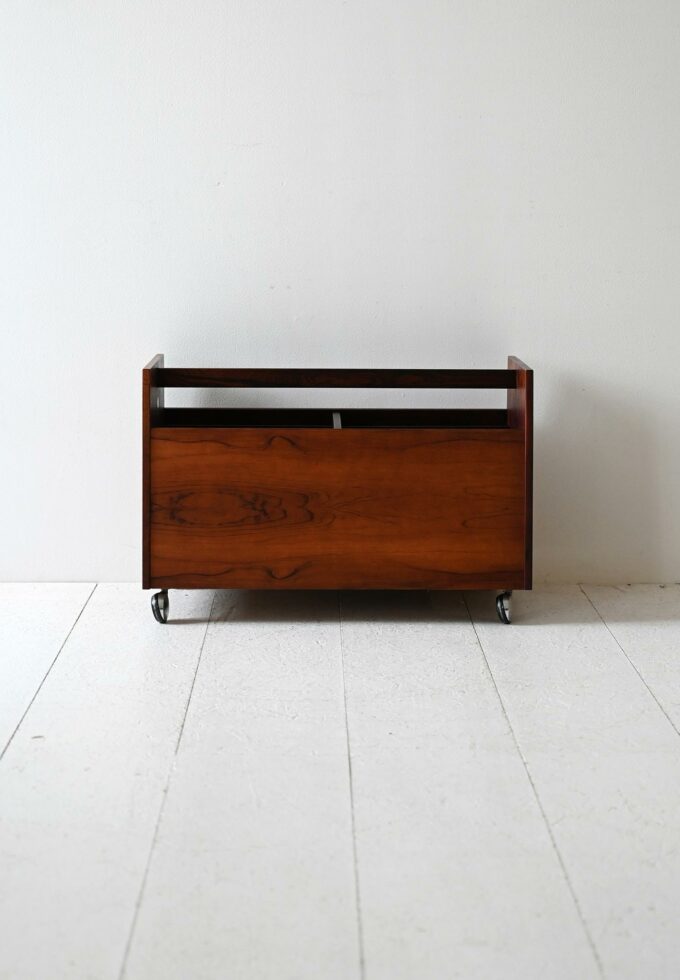 Scandinavian 1960s rosewood-b magazine rack.