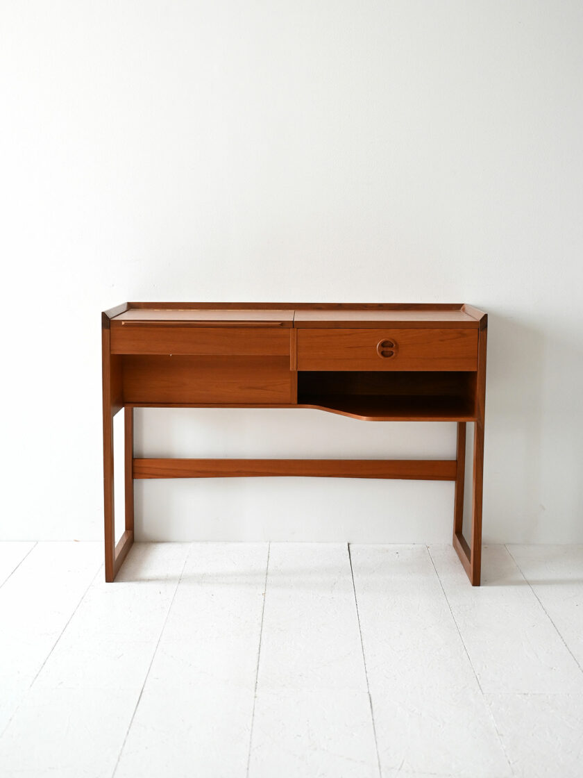 Toeletta scandinava vintage in teak anni ’60-c