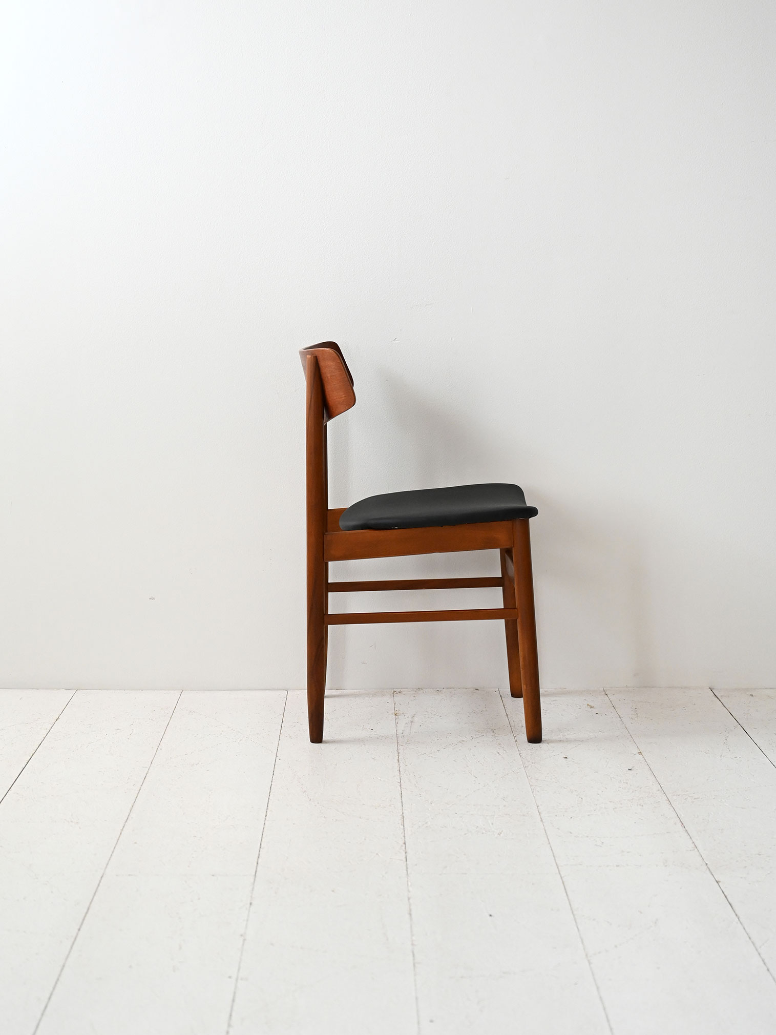 Set quattro sedie scandinave teak-l Set di quattro sedie scandinave in teak-l