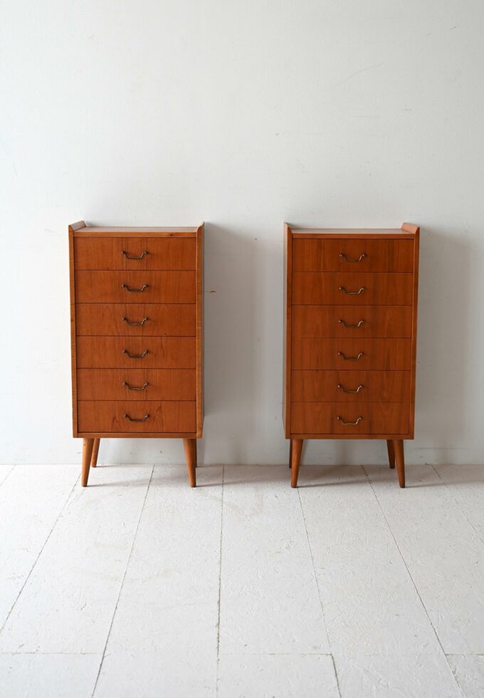 Coppia comodini scandinavi in teak anni '50-b