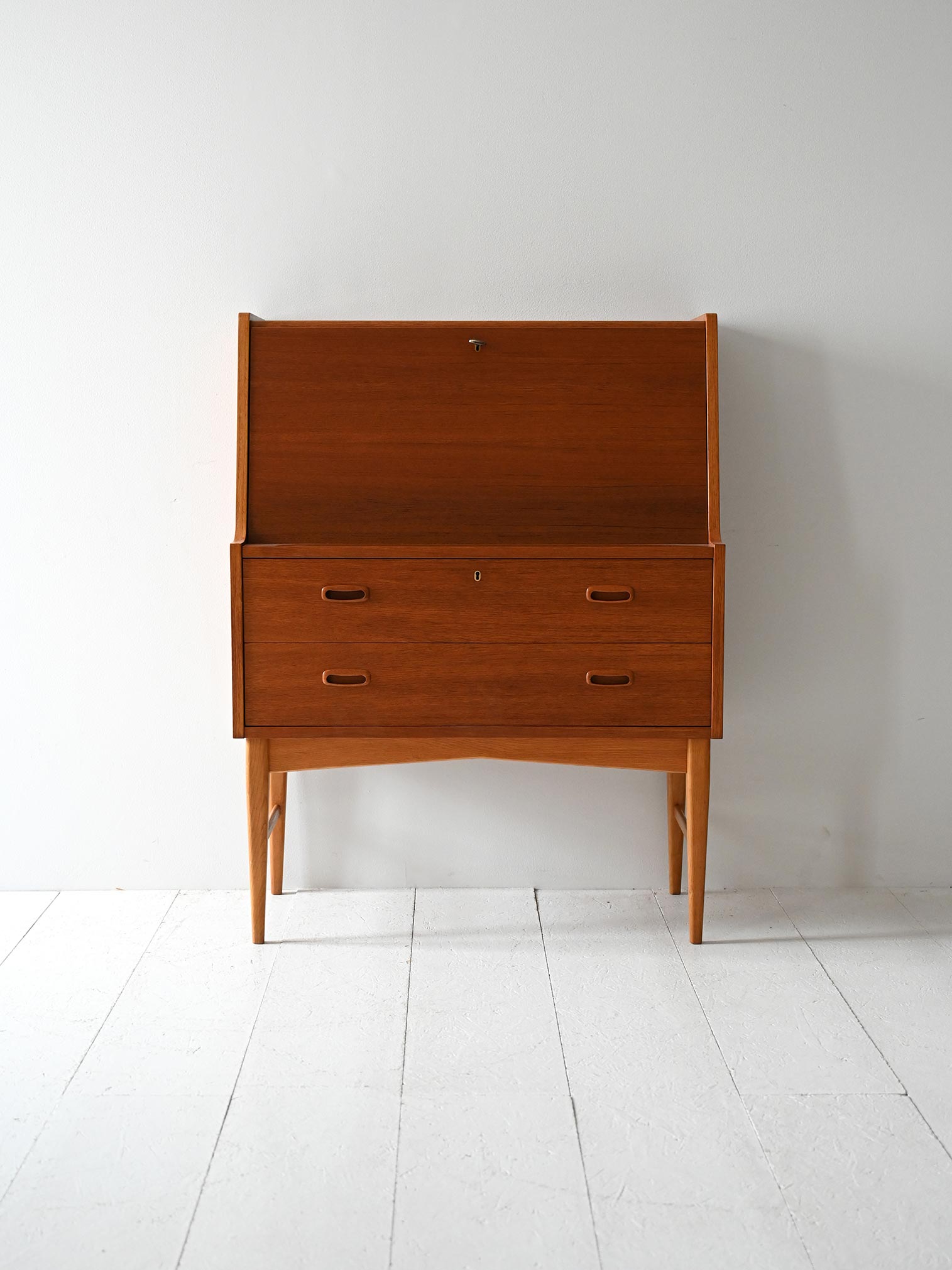 Secrétaire vintage teak probable Danish production-d Vintage teak secrétaire, probable Danish production-d