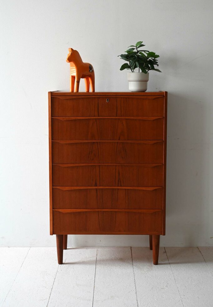 Cassettiera scandinava in teak anni '50/'60-a