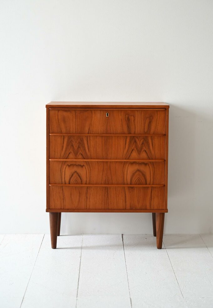 Cassettiera scandinava vintage in teak fiammato-b
