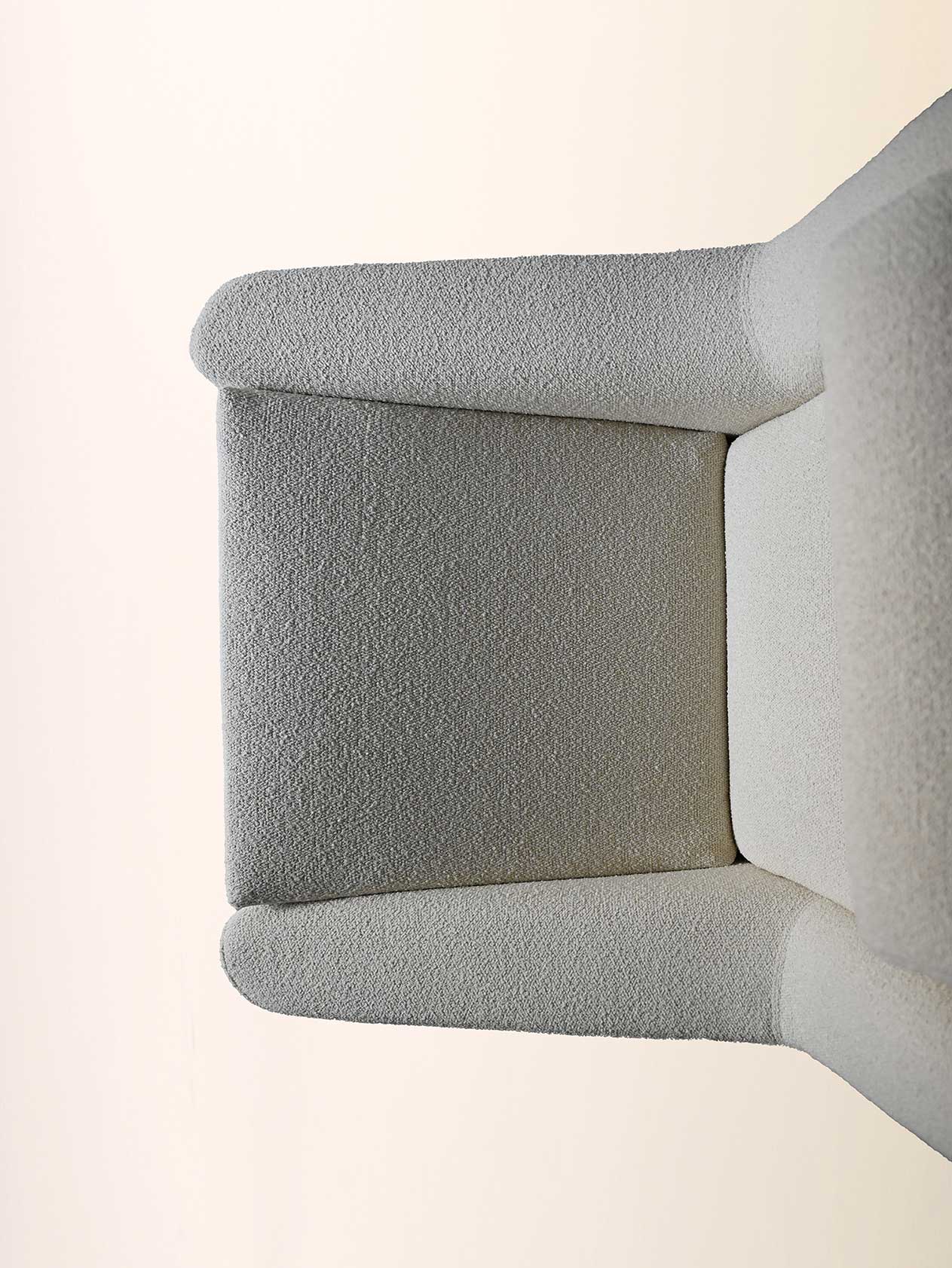 Poltrona scandinava vintage pouf-o Poltrona scandinava vintage con pouf-o