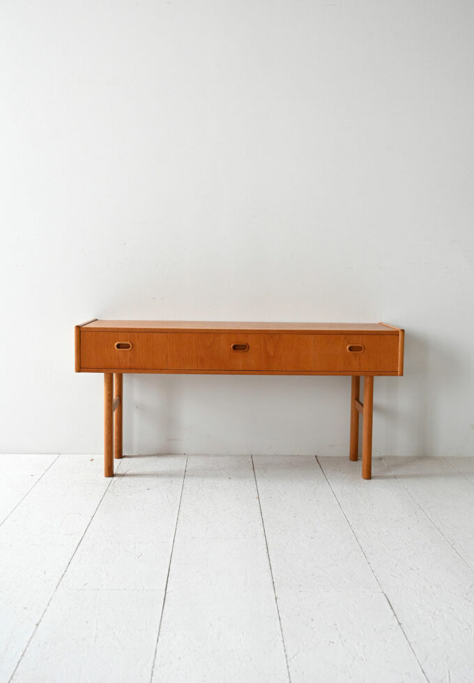 Scandinavian 1960s oak-b entry cabinet.