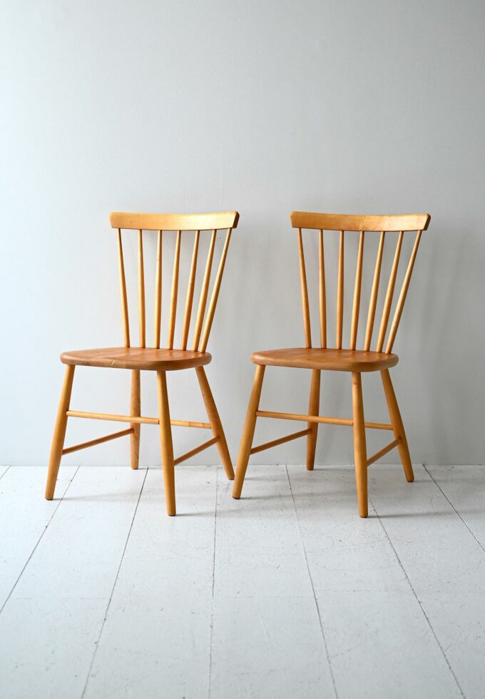 Coppia di sedie scandinave vintage modello Pinstolar-b