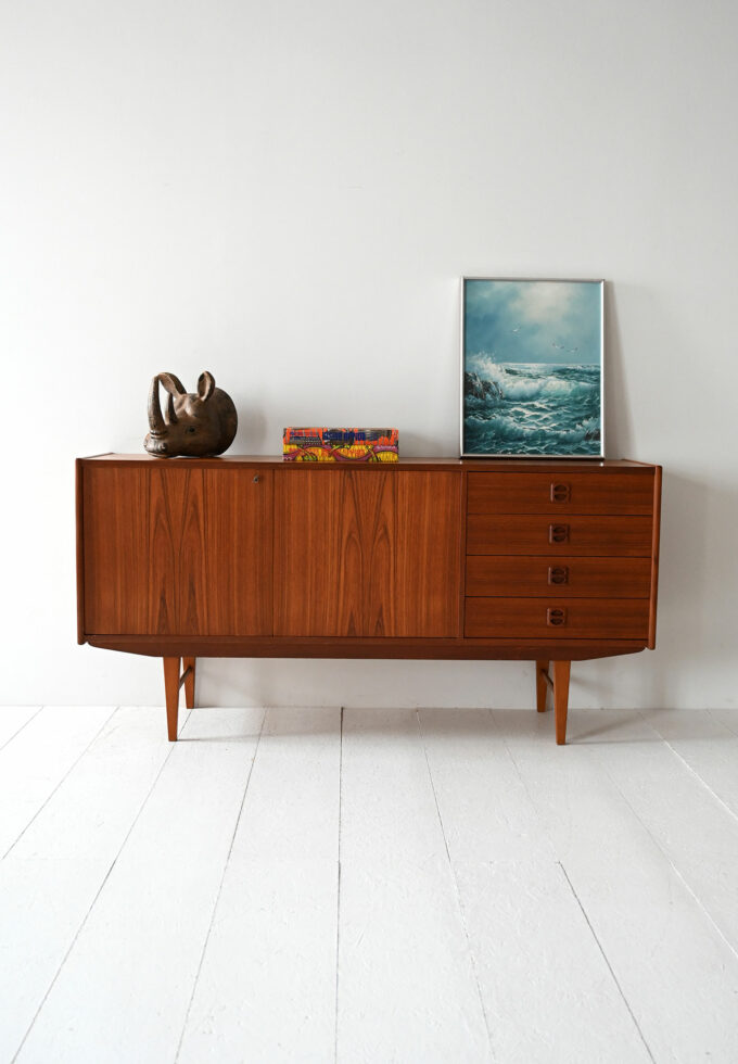 Scandinavian vintage teak-a sideboard