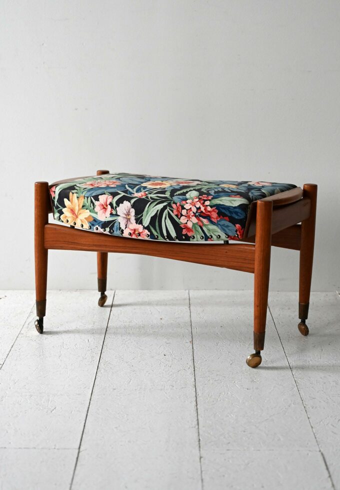 Scandinavian 1950s footstool with Frank-a fabric.