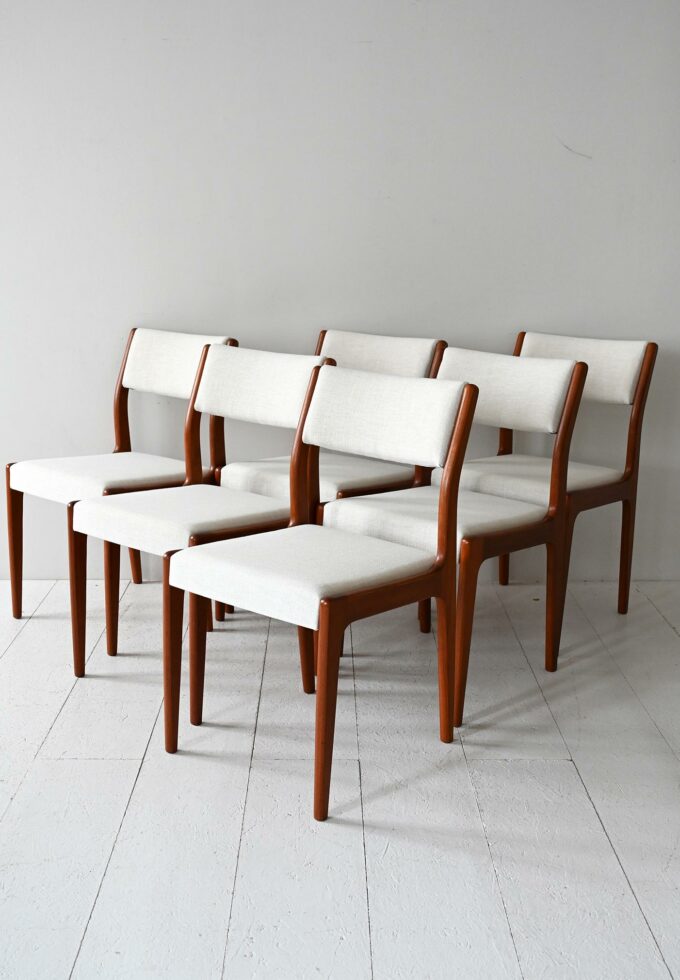 Set of 6 Scandinavian 1960s teak-a chairs.
