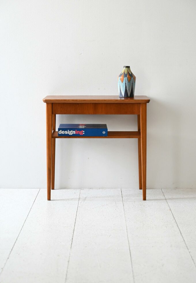 Comodino scandinavo vintage in teak con mensola-a