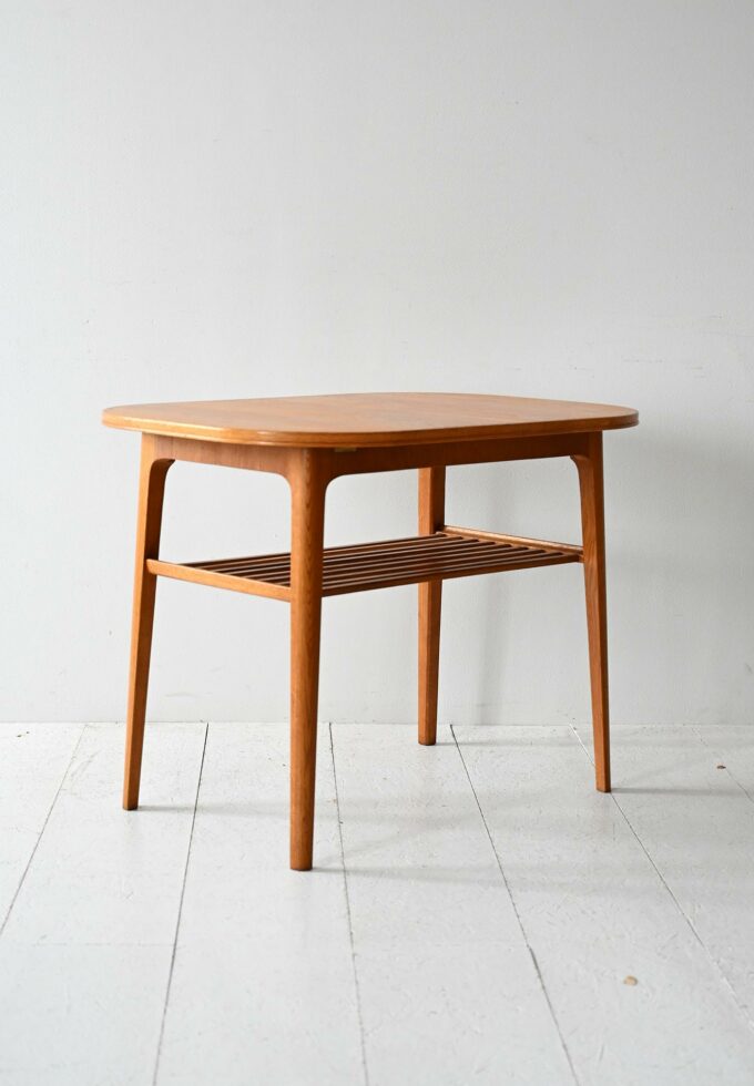 1960s Scandinavian coffee table in oak-b