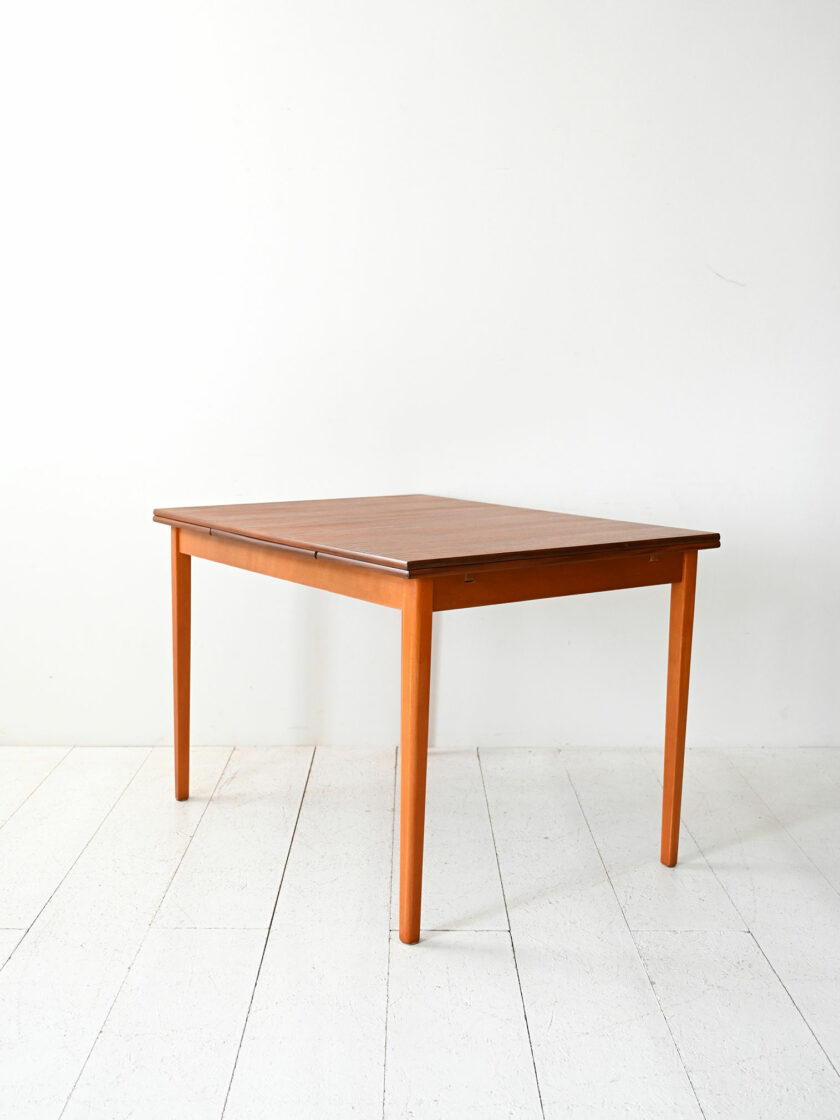Tavolo scandinavo anni 50 in teak e rovere-g