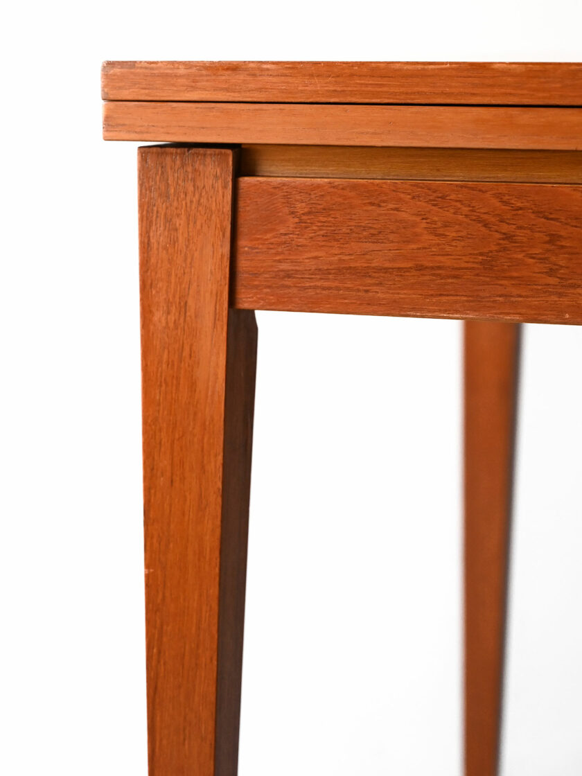 Scandinavian 60s square teak table-h